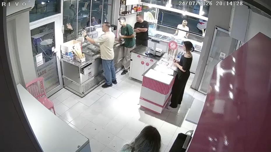 Önce el salladı sonra kurşun yağdırdı. Bir kişi hayatını kaybetti