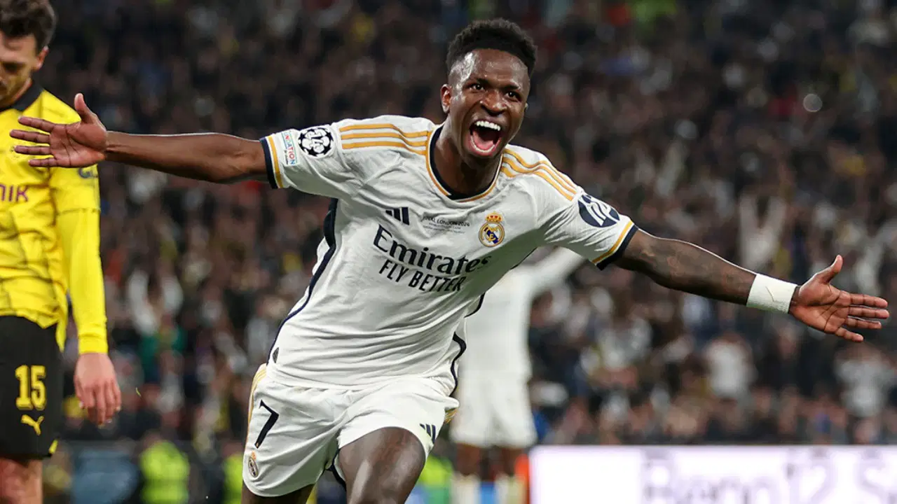 Real Madrid, Vinicius Junior ile Yeni Sözleşmeyi Resmen Açıkladı