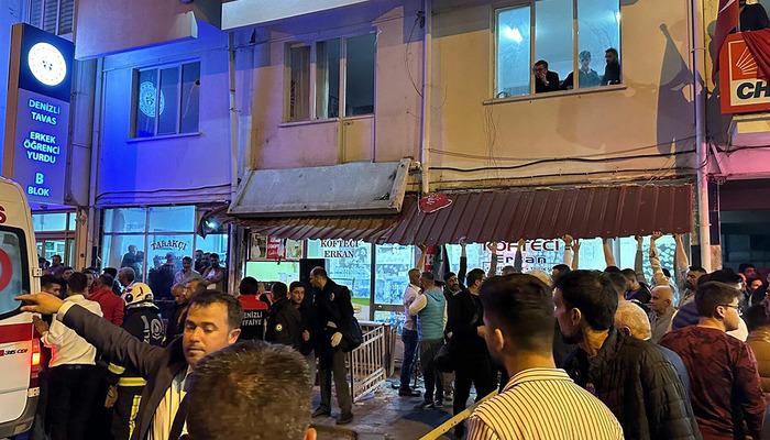 Denizli'de CHP ilçe merkezinde seçim kutlaması sırasında balkon çöktü!  Yaralılar var