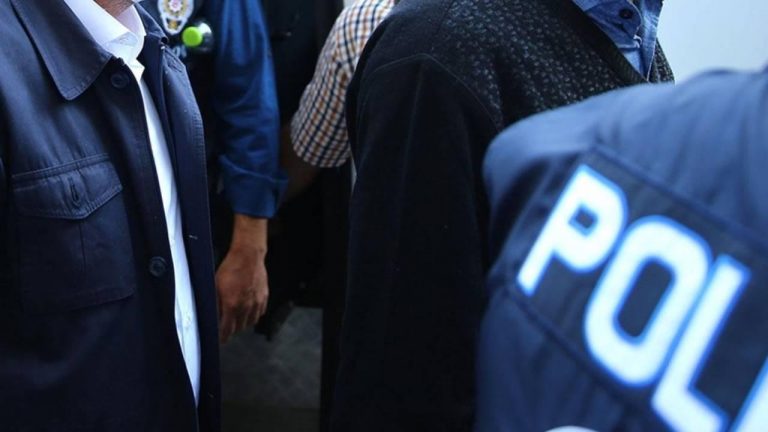 Diyarbakır'da asayiş operasyonunda 24 kişi gözaltına alındı