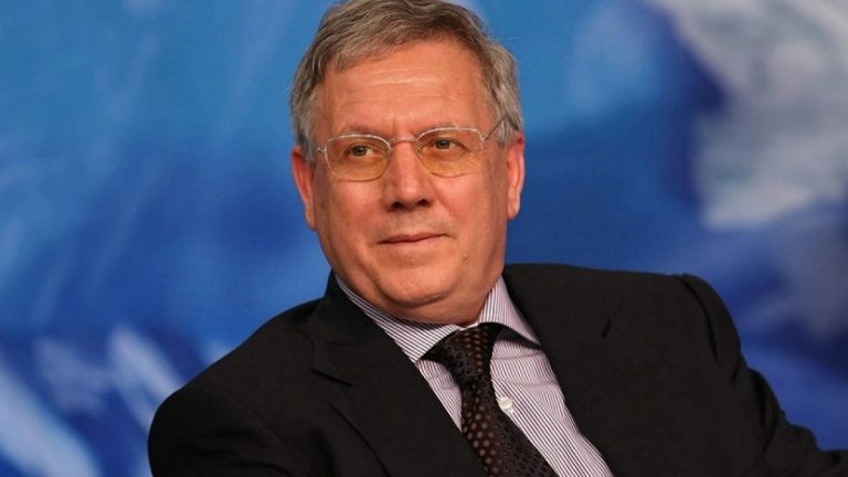 Aziz Yıldırım ve kızını dolandıran adama 8 yıl 9 ay hapis ve büyük para cezası verildi.