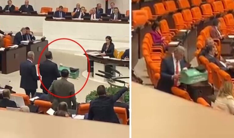 Türkiye Büyük Millet Meclisi’nde gerilim yeniden yükseldi! AKP’nin tabutu CHP saflarına konuldu: “Bu kadar korkmanızı beklemiyordum…” – Son Dakika Siyaset Haberleri