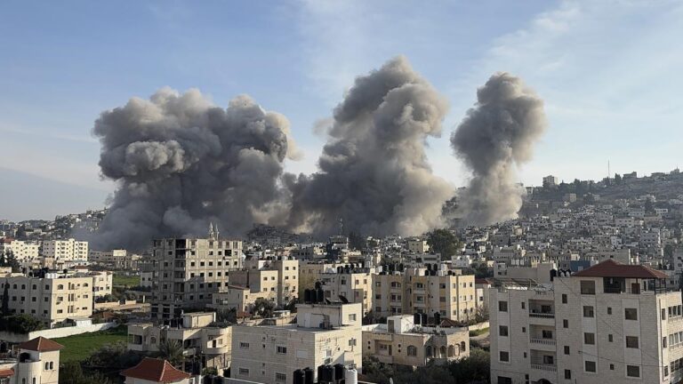 Hamas: Batı Şeria halkı fiyattan bağımsız olarak başparmak topraklarından vazgeçmiyor