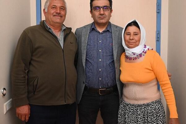 Yemek yiyemeyen kadının kanser olduğu ortaya çıktı! Tedavisi yok artık dedirtti: Midesi yukarı çekildi…