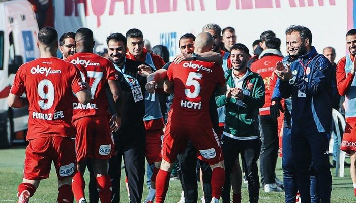 Ümraniyespor play-off yolunda –