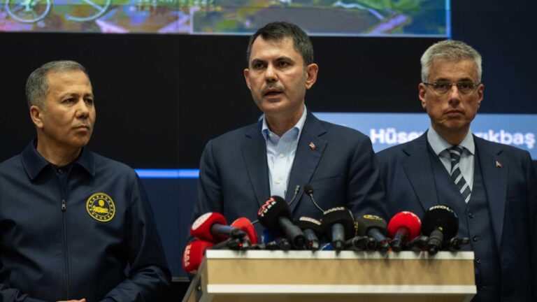 Toplamda 83 binamızın az hasarlı olduğunu tespit ettik