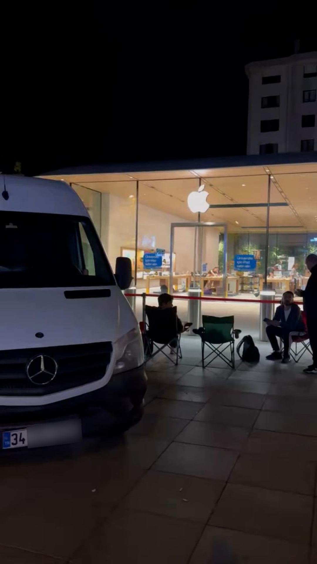 En ucuz 77.999 tl! İPhone'da Türkiye 17 Kuyruk tarafından gerçekleşti: Geceden bile bir liste yaptılar 5