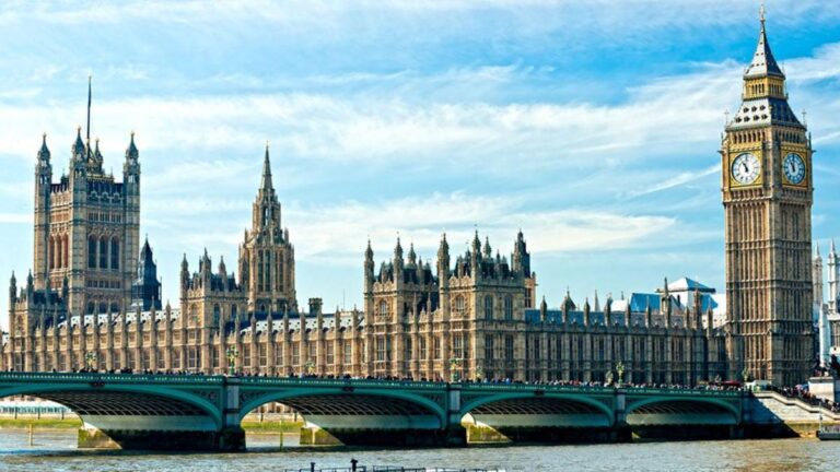 Vize, Güvenlik, Acil Durum Numaraları, Gece Hayatı ve Daha Fazlası…