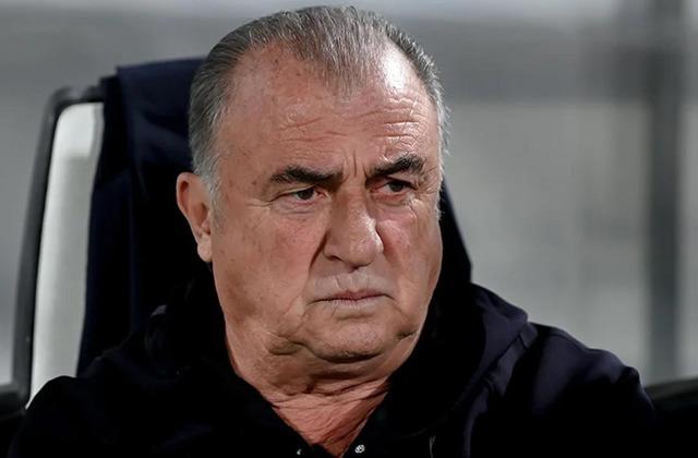 Fatih Terim yeniden göreve dönüyor! İmza süreci tamamlanmak üzere, resmi açıklama yakında!