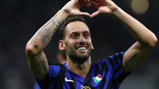 Fenerbahçe’de tarihi seçim bombası! Hakan Çalhanoğlu teması başladı